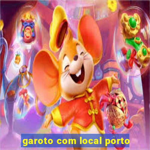 garoto com local porto